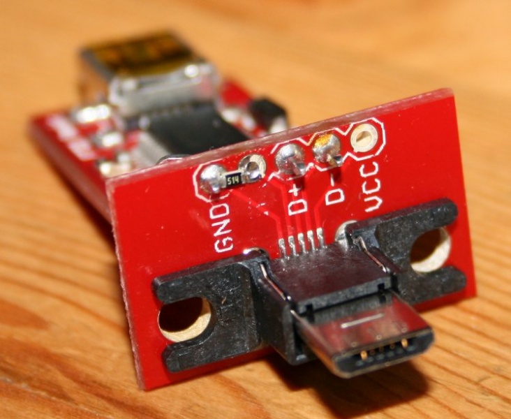 File:Micro-USB-Connector.jpg