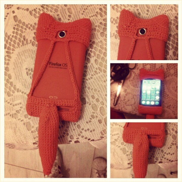 File:Knit phone cover.jpg