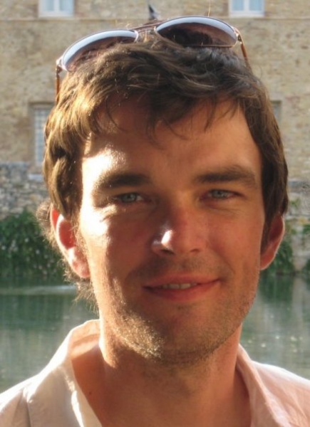 File:Facebook profile pic italy.jpg