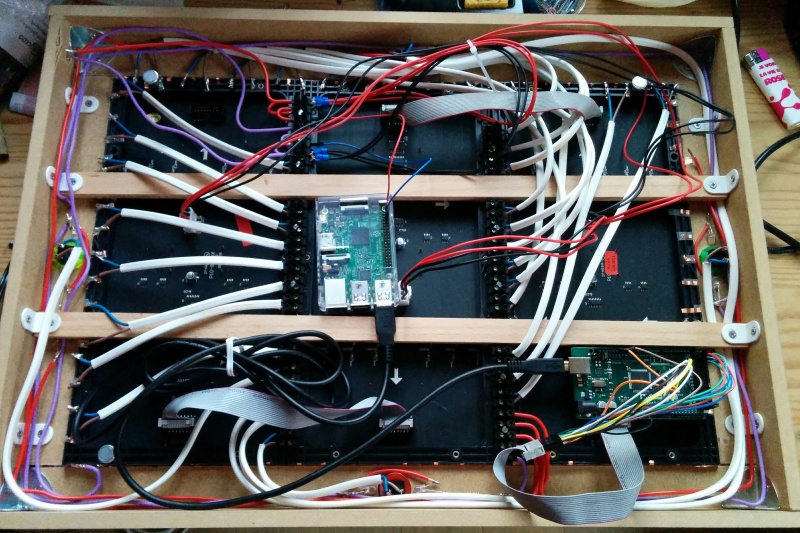 File:Board v2 missing wires.jpg